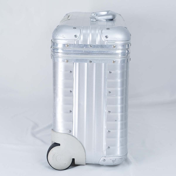 租喼 租行李箱 Rimowa x Porsche聯乘特別版Topas Pilot Case鋁鎂合金機長箱48cm/23吋